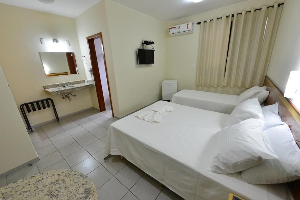Vind'S Plaza Hotel Caratinga Extérieur photo
