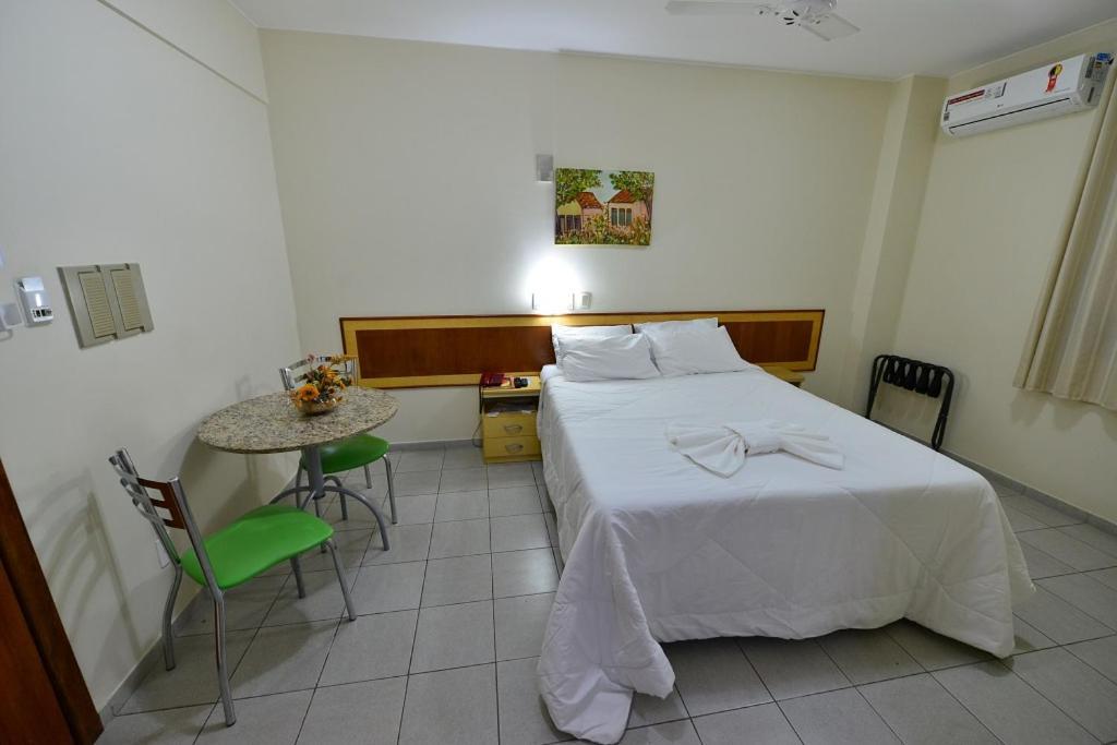 Vind'S Plaza Hotel Caratinga Extérieur photo